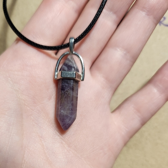 3 for 10 Brand new Amythest crystal pendant stone   price firm and low - Picture 1 of 8